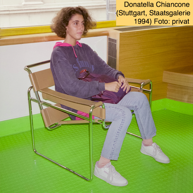 Donatella Chiancone su una sedia di Marcel Breuer